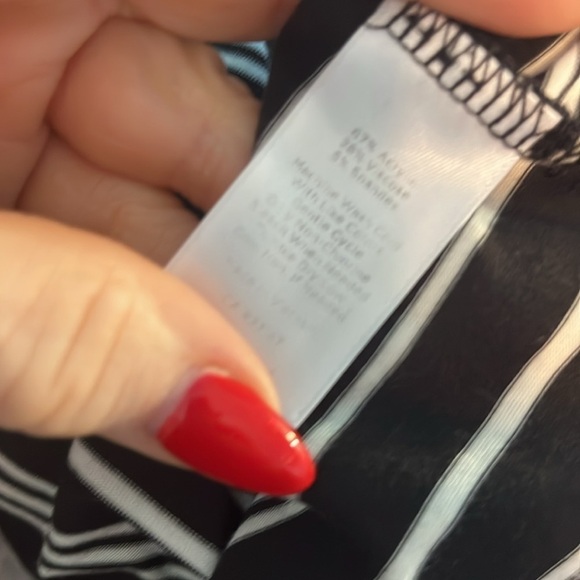 Talbots Thermawarmth Turtleneck Top Lightweight Black & White Stripes Size 2X - Picture 6 of 7